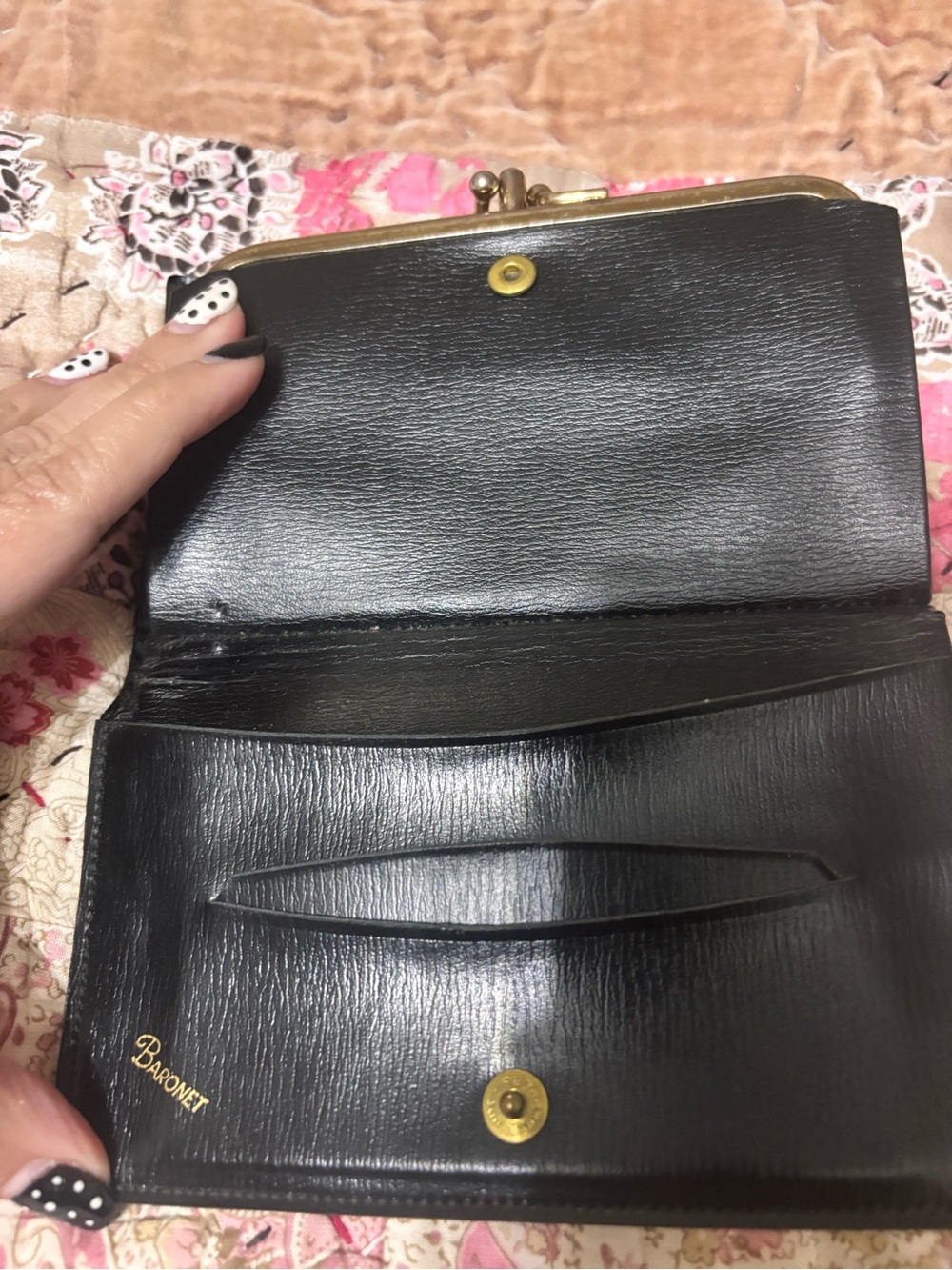 Art Deco - American Vintage Black Leather Wallet with Gold Diamond Accents - Picture 3 of 6